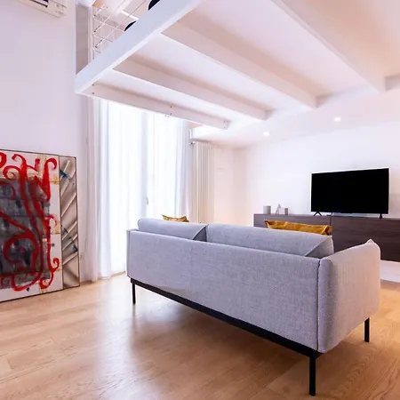Oliveri Vintage House At Politeama Apartment